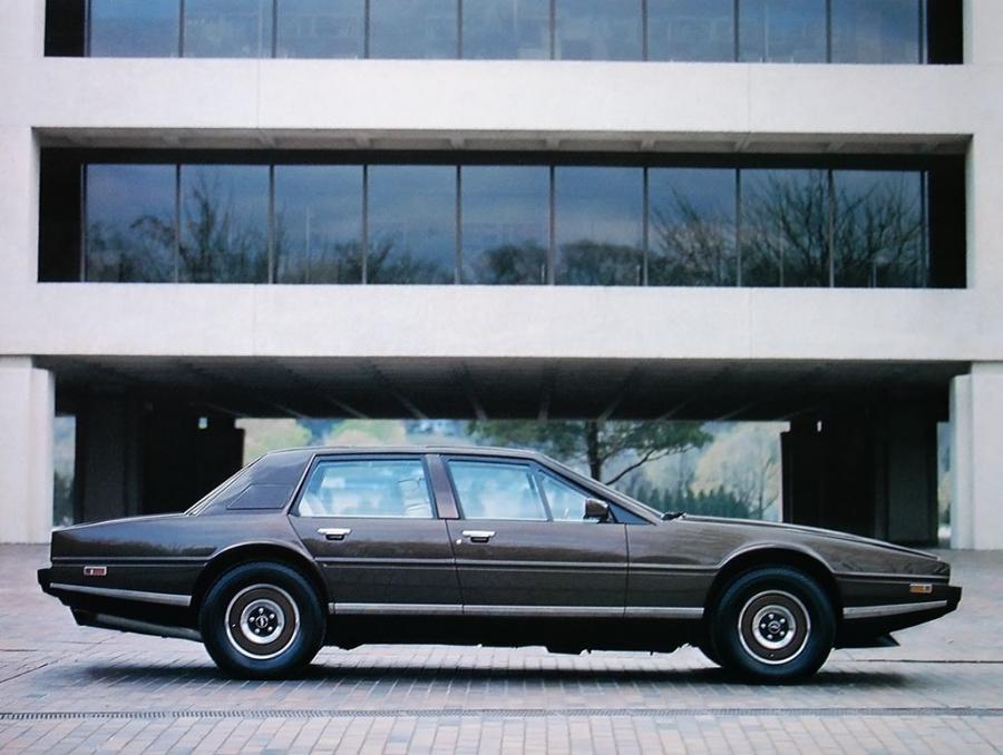  Aston Martin Lagonda 1982 года  (NA) (фото 13 из 35)
